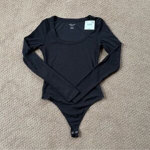 American Eagle Black Scoop Neck Bodysuit